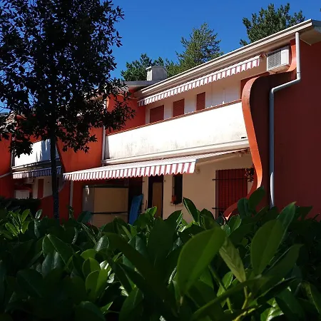 Adriella Apartmán *