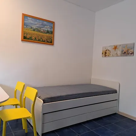 Adriella Apartment *