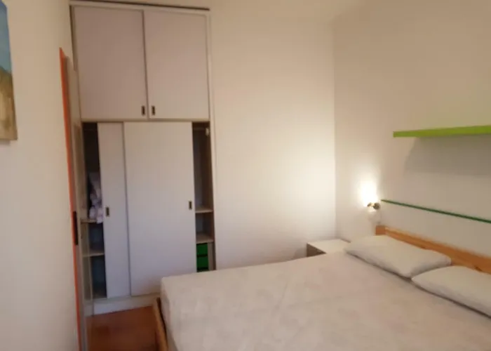 Adriella Бибионе