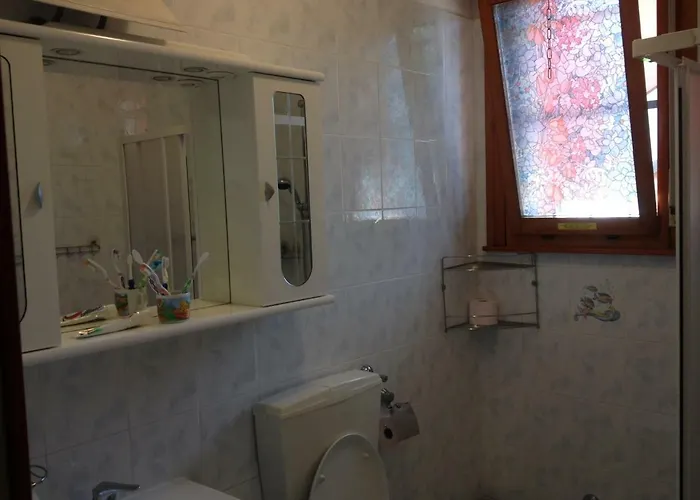 Апартаменты Adriella *